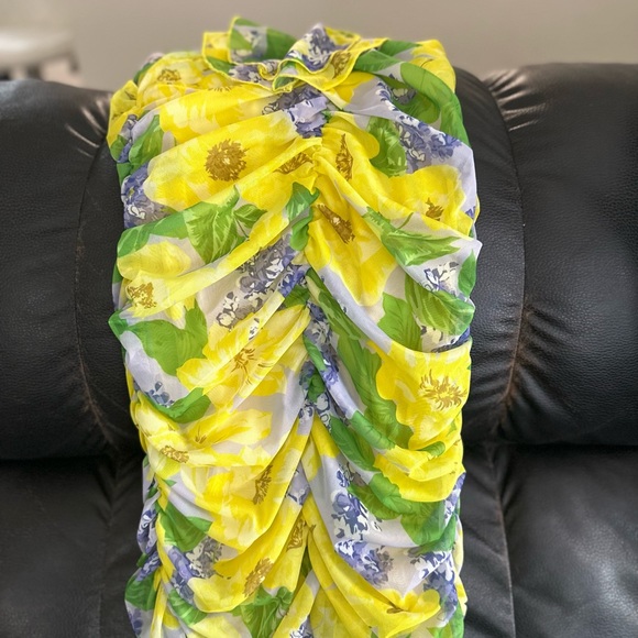 Zara tulle dress. Size : M ( runs one size smaller,fits Small).Unused with tags - Picture 5 of 8